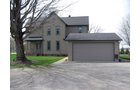 Property photo 9 - 5 Bedroom Country Home, Barn & Workshop on 3.6 Acres